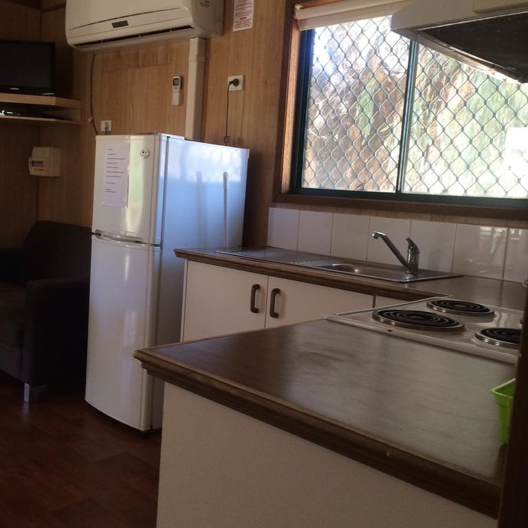 Готель Wagga Wagga Beach Caravan Park Номер фото
