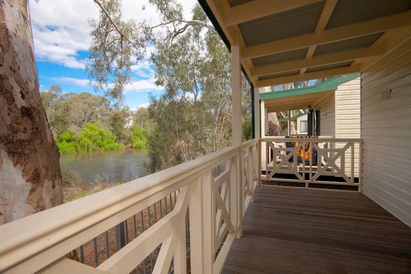 Готель Wagga Wagga Beach Caravan Park Номер фото