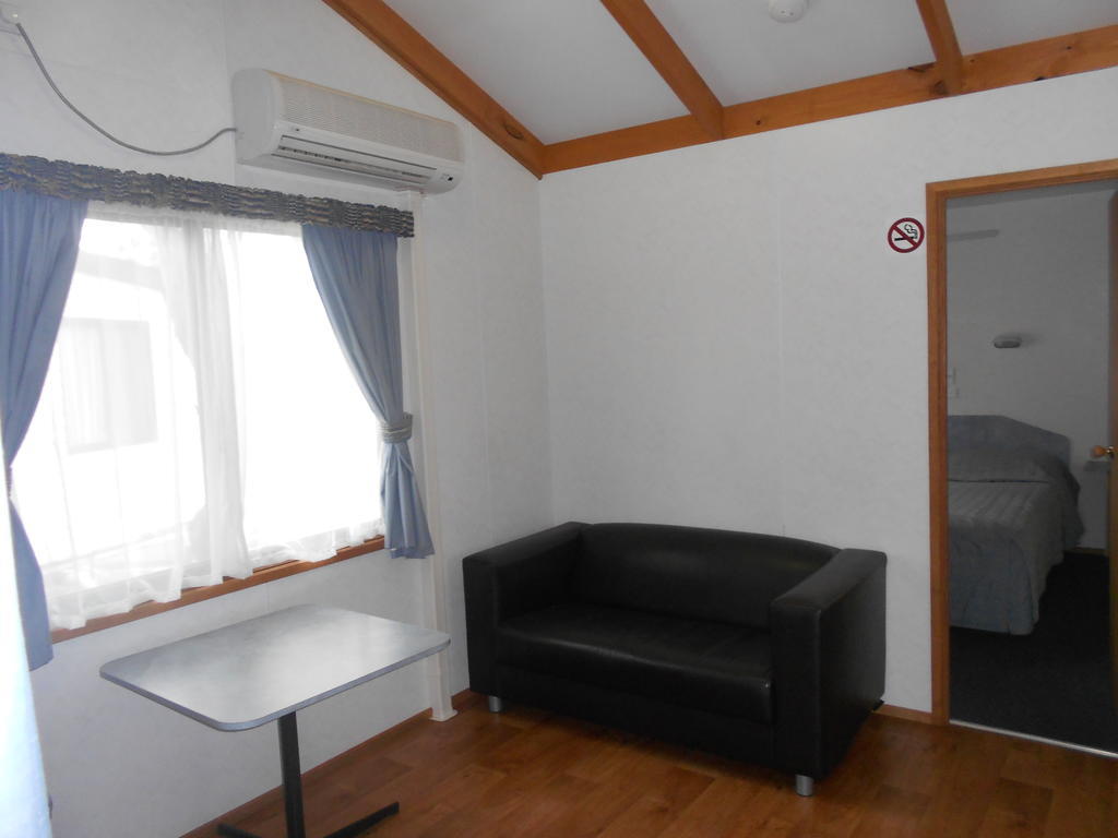 Готель Wagga Wagga Beach Caravan Park Номер фото